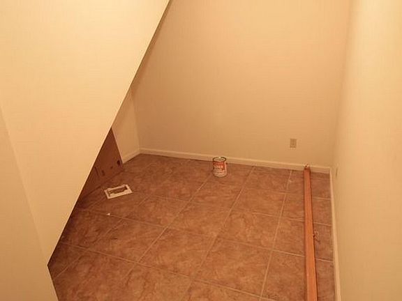 4th image of 7423 10th Ave