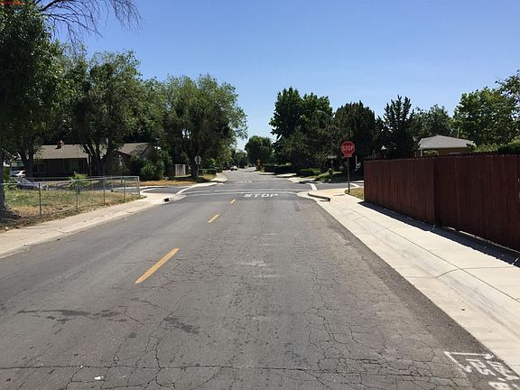 4th image of 4008 41st Ave