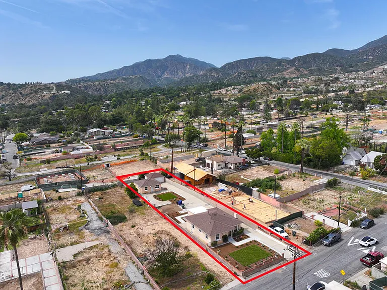 3103 N Olive Ave — Photo 23