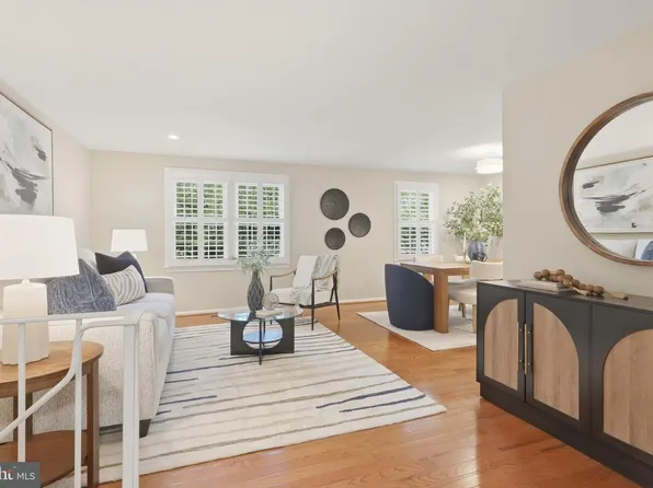 9303 Burnetta Dr, Fairfax, VA 22032