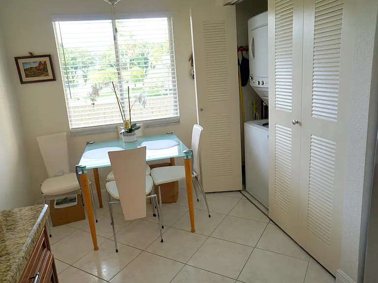 7286 Huntington Ln #306 — Photo 9
