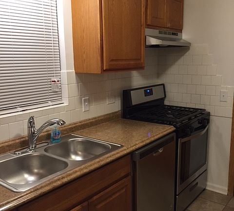 5th image of 2822 N Hamlin Ave APT 1