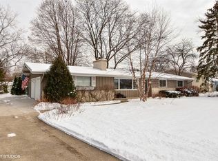 1607 S Lorraine Rd, Glen Ellyn, IL 60137