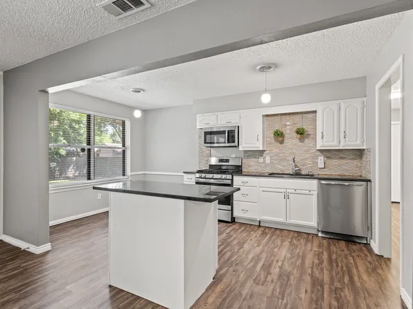 1530 Lime Leaf Ln, Duncanville, TX 75137