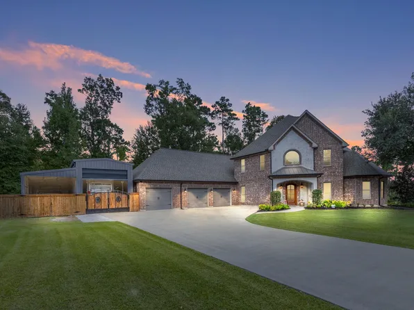 1828 Burnette Bay Dr, Lake Charles, LA 70611