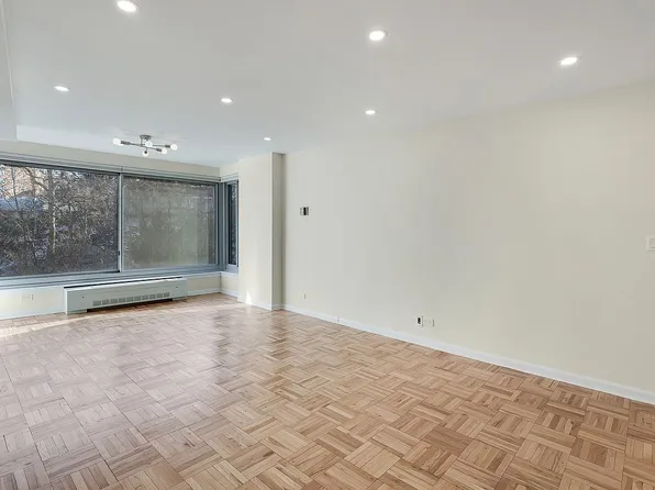 4455 Douglas Ave APT 8A, Bronx, NY 10471