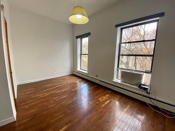 2nd image of 313 W 136th St #4