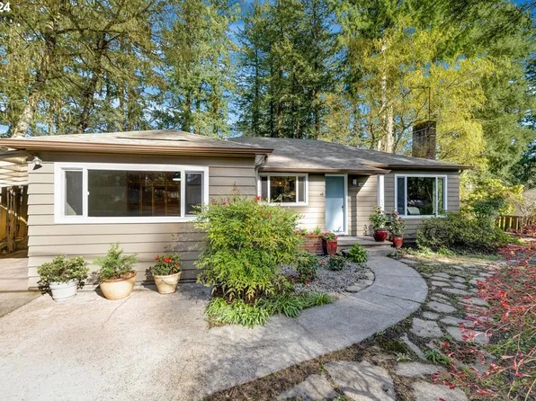 7500 SW Greenwood Dr, Portland, OR 97223