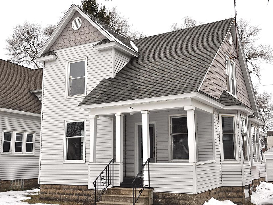 1st image of 105 E 15th St
