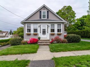 10 Lyman Rd, North Andover, MA 01845