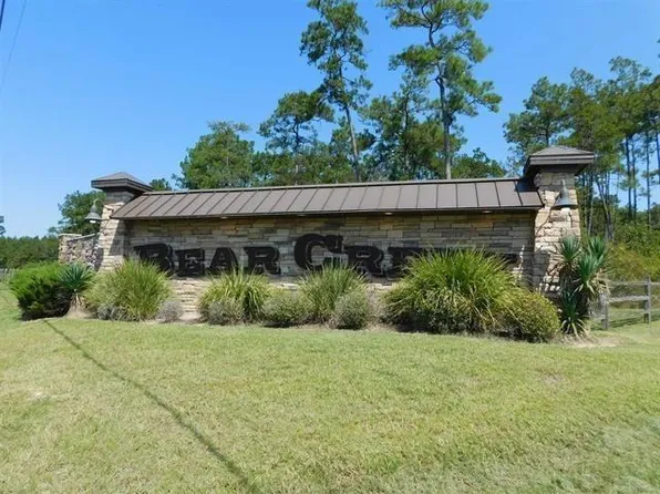 9230 Bear Creek Dr, Kountze, TX 77625