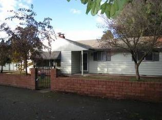 93 Sandra Ln, Eugene, OR 97404
