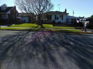 118 Walnut St, Pine Grove, PA 17963