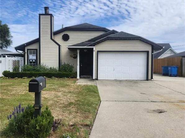 334 River Point Dr, Destrehan, LA 70047