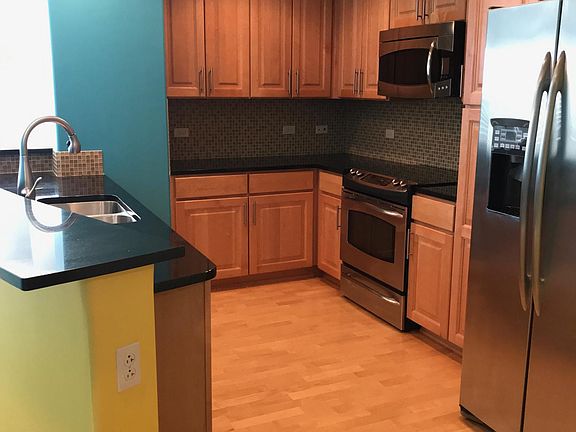 3rd image of 215 North Dr
