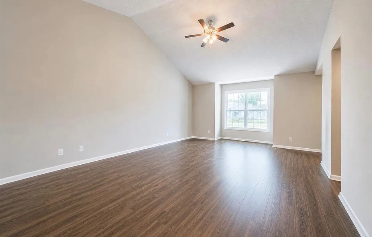 657 Cherry Blossom Rd — Photo 4