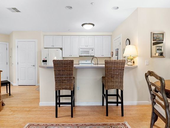 5th image of 6 Woodman Way Unit 120
