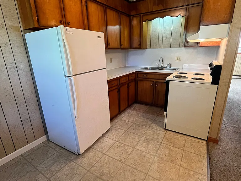 Apartment Heights — Photo 37