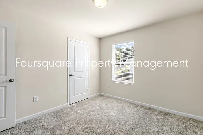1716 Luna Way — Photo 27