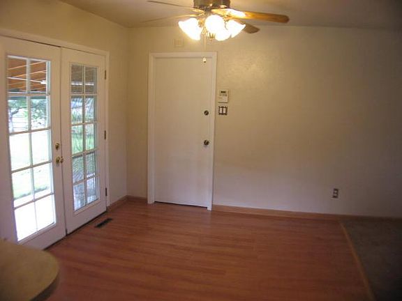 4th image of 1765 Somerset Ln