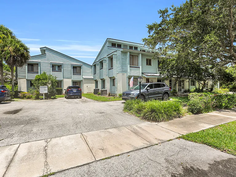 917 Coquina Ln #1 — Photo 33