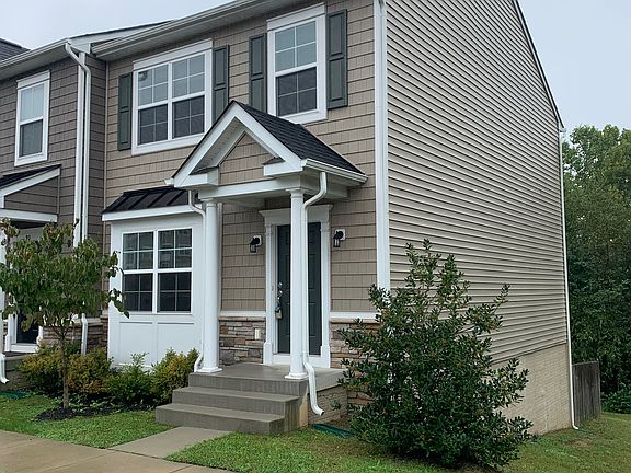 2nd image of 88 Andrews Pl