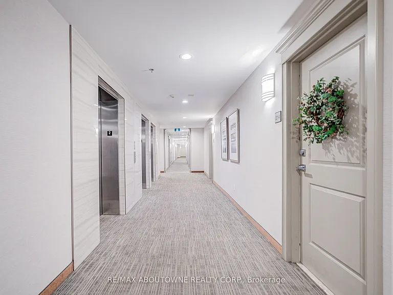 2490 Old Bronte Rd #219 — Photo 7
