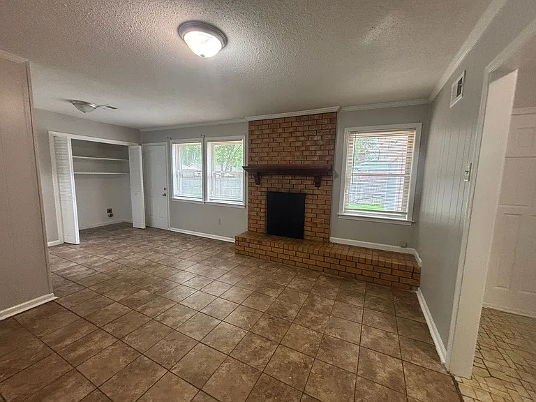 3132 Rosebay Ln — Photo 5