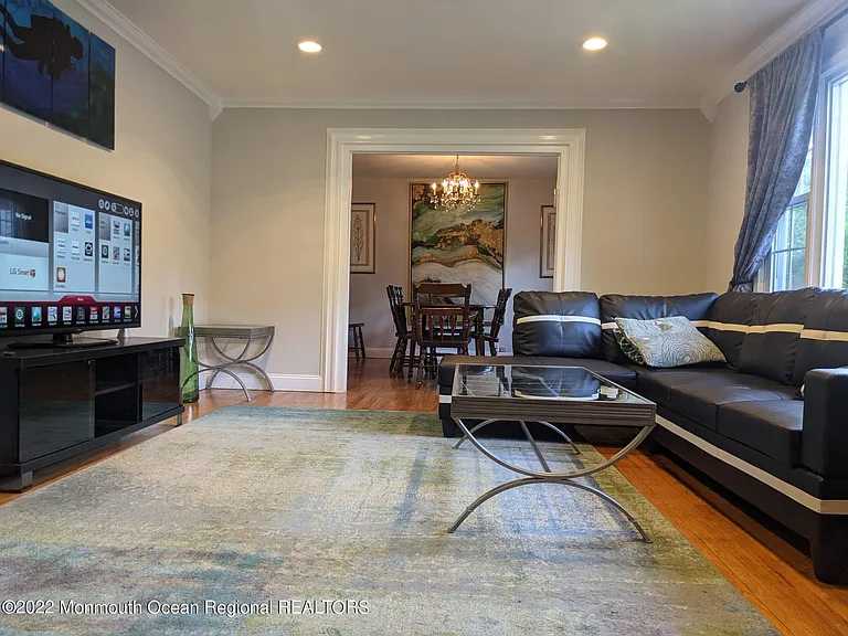 1304 Franklin Ave — Photo 15