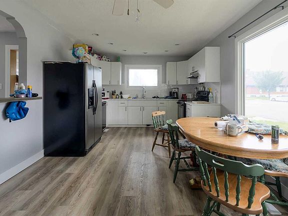 3rd image of 2001 10th Ave S