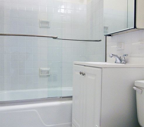4th image of 1471 3rd Ave #2F