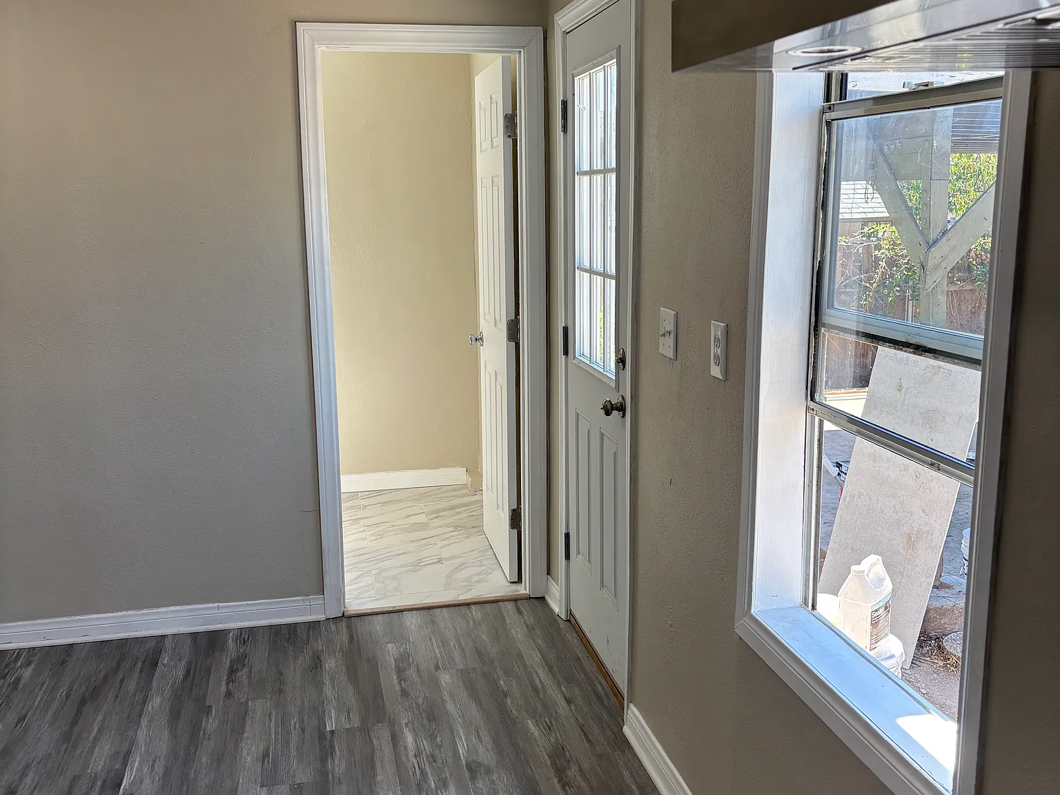 1 bed, 580 sqft, $2,100 — Photo 3