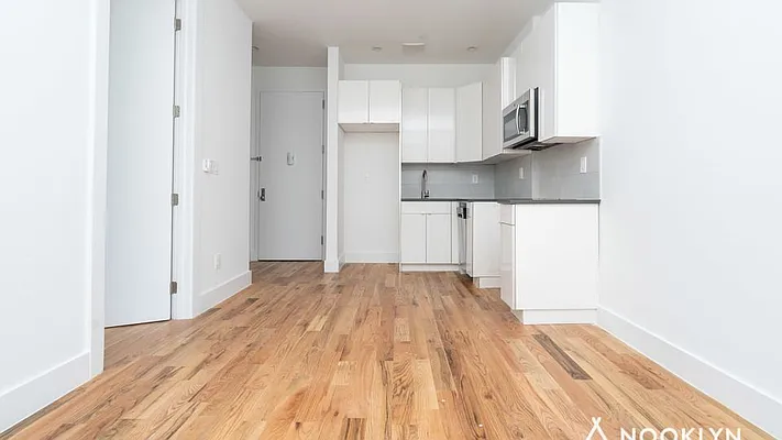 Rented by Nooklyn NYC LLC | media 6