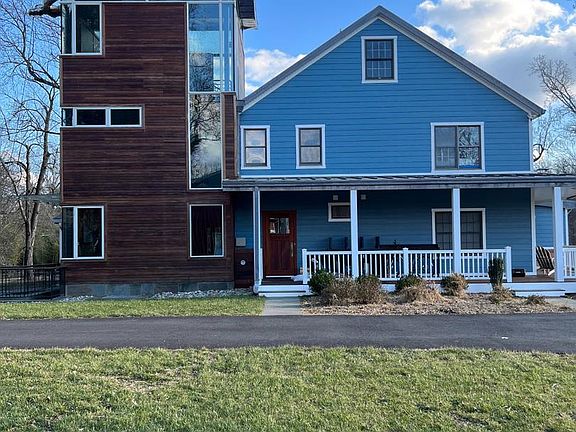 2nd image of 10420 Oaklyn Dr