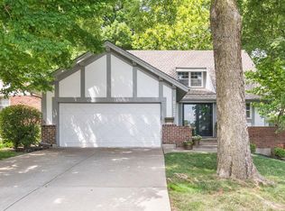 10232 Edelweiss Cir, Merriam, KS 66203