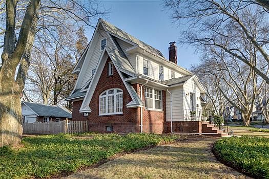 1st image of 75 Plymouth Ave