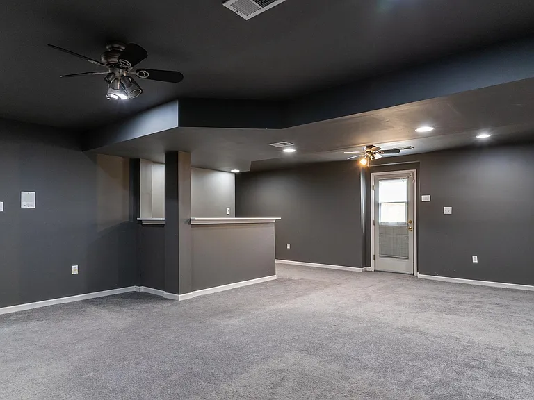 9646 Bergamont Ct — Photo 26