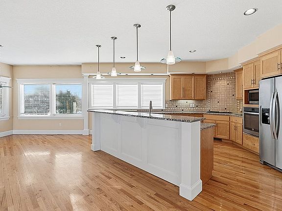 3rd image of 1213 Signal Lake Ct