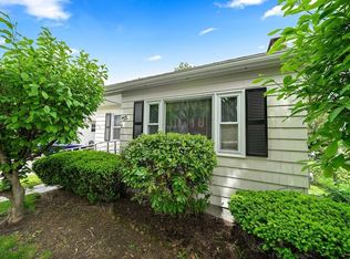 31 Bateman St, Roslindale, MA 02131