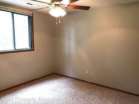 5th image of 409 6th Ave APT 2