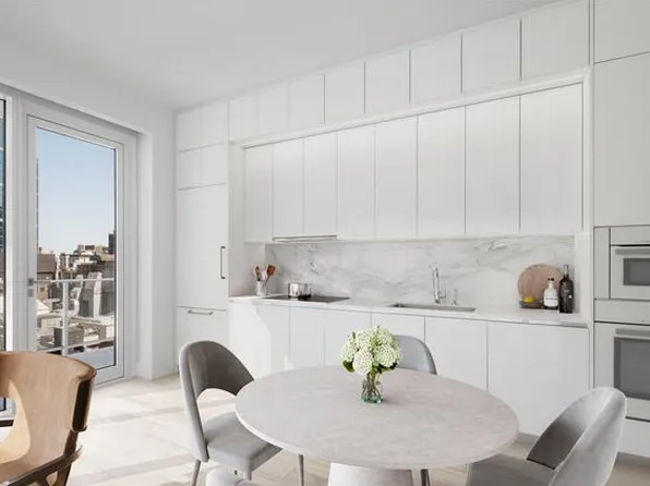 200 East 59th Street 11B image 2 of 8