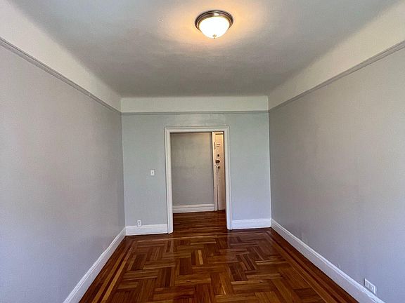 5th image of 2685 Kennedy Blvd #3D