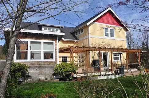 3rd image of 9764 NE Kitsap St