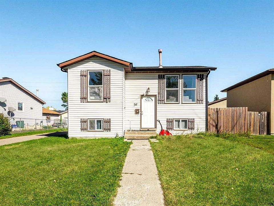 1st image of 36 W Castlebrook Rise NE