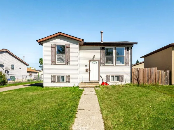 36 W Castlebrook Rise NE, Calgary, AB T3J 1R5