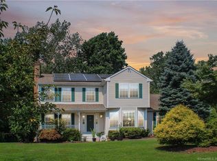 145 Longview Dr, Stratford, CT 06614