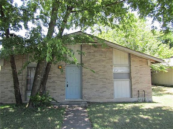 3rd image of 10409 Golden Meadow Dr #A
