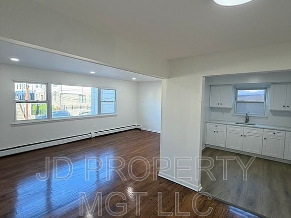 2nd image of 458 Walker St APT 2