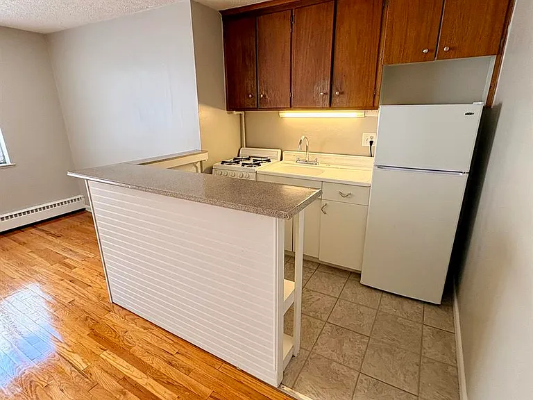 Corona Manor Apartments — Photo 23