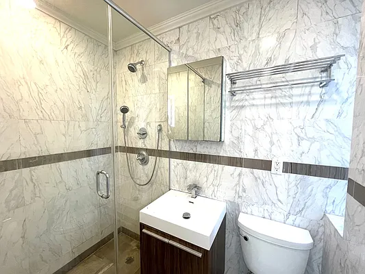 Rented by VRE | media 24